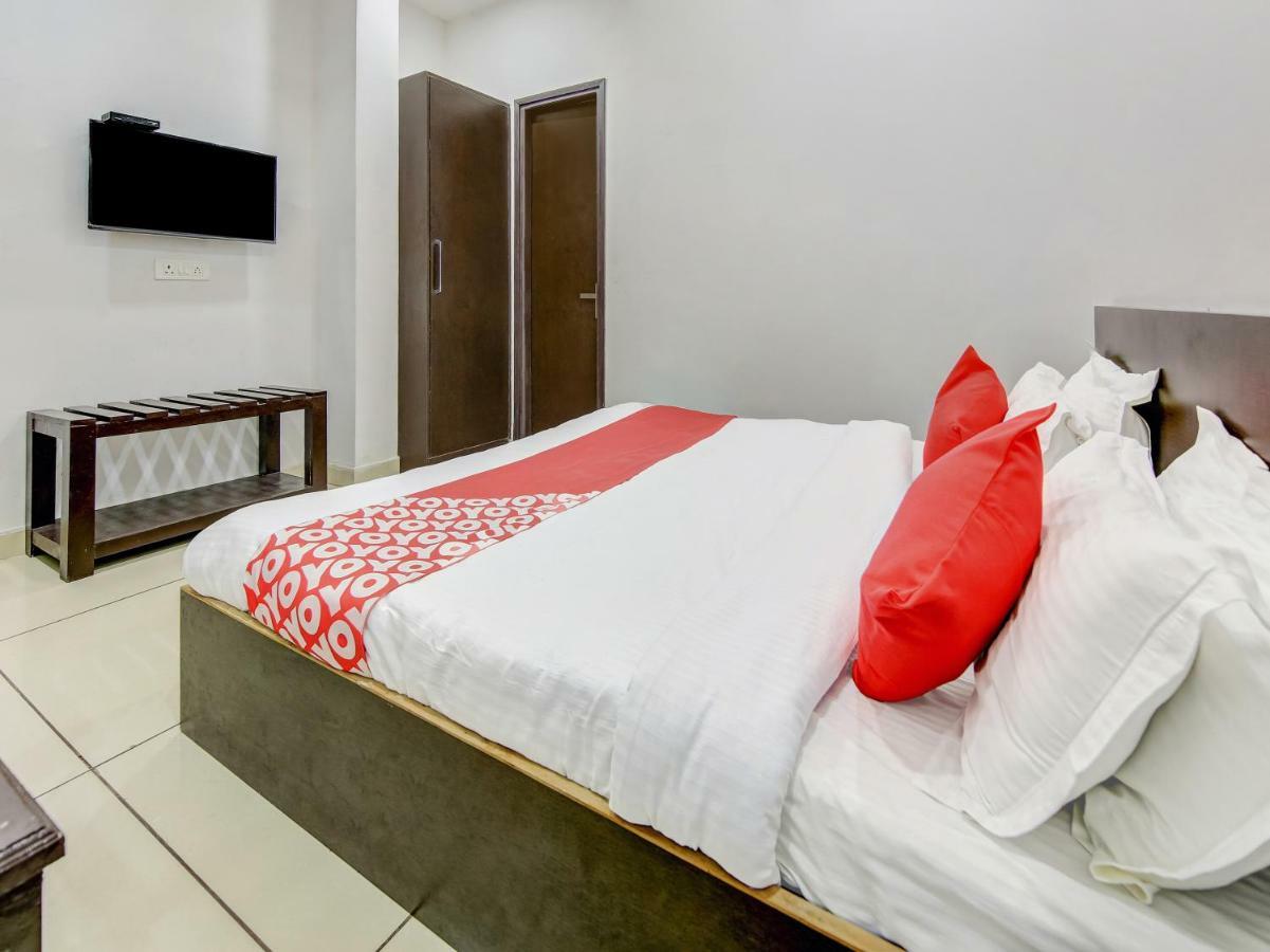 Sirsa Oyo 27999 Hotel Deep מראה חיצוני תמונה