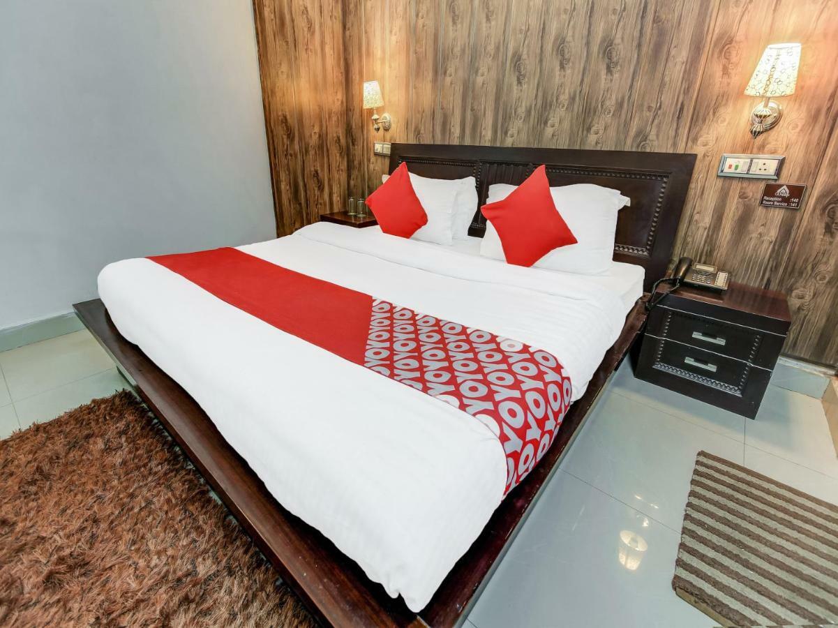 Sirsa Oyo 27999 Hotel Deep מראה חיצוני תמונה