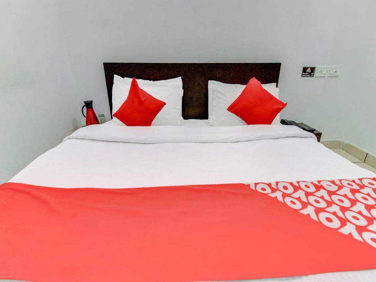 Sirsa Oyo 27999 Hotel Deep מראה חיצוני תמונה
