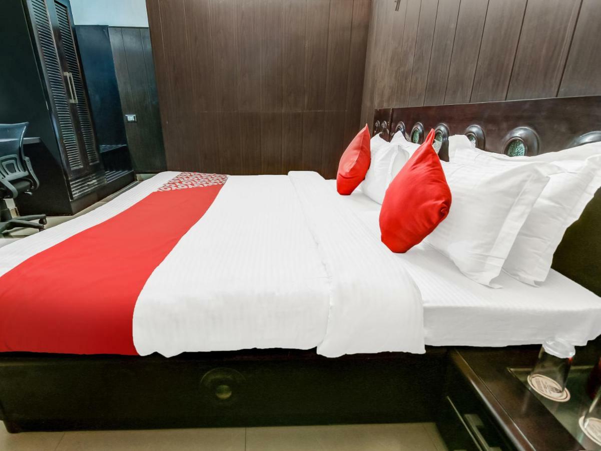 Sirsa Oyo 27999 Hotel Deep מראה חיצוני תמונה