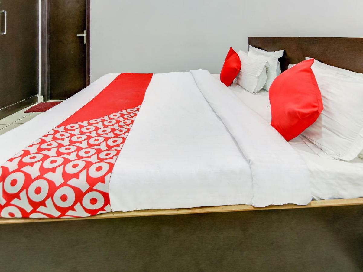 Sirsa Oyo 27999 Hotel Deep מראה חיצוני תמונה