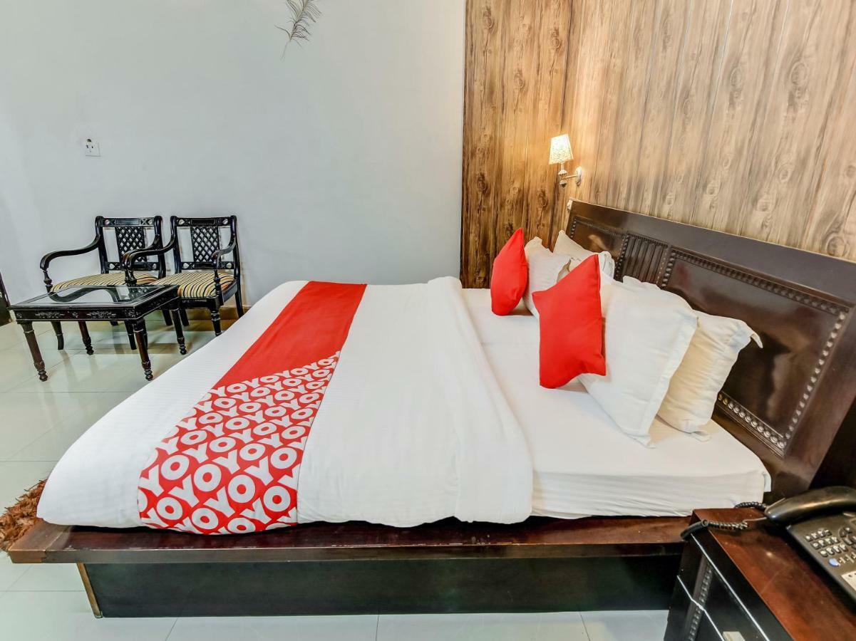 Sirsa Oyo 27999 Hotel Deep מראה חיצוני תמונה
