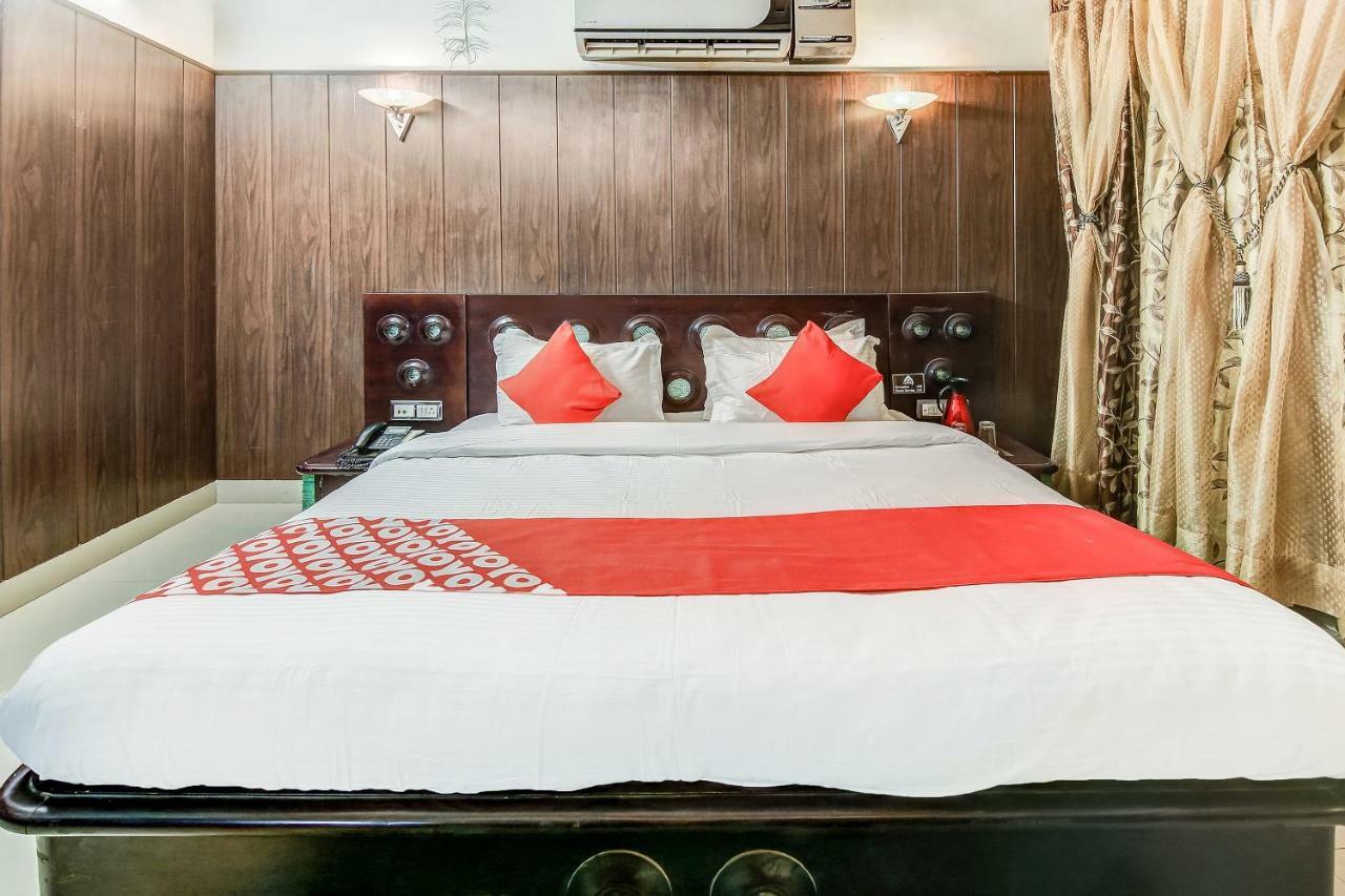 Sirsa Oyo 27999 Hotel Deep מראה חיצוני תמונה