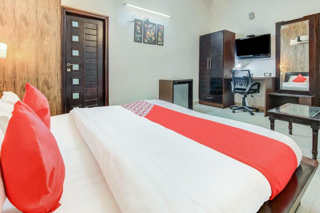 Sirsa Oyo 27999 Hotel Deep מראה חיצוני תמונה